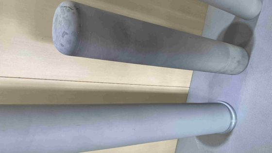 고 순수성 검은 회색 다이 일렉트릭 강도 실리콘 나이트라이드 세라믹 보호관