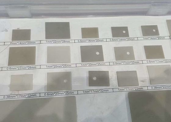 8-9의 다이렉트릭 상수를 가진 부드러운 알루미늄 나이트라이드 세라믹 기판