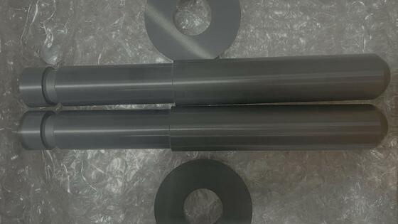 Si3N4 열전대 보호관은 1200℃의 고온에서도 높은 강도와 경도를 유지하며, 빠르고 정확한 온도 측정을 제공합니다.